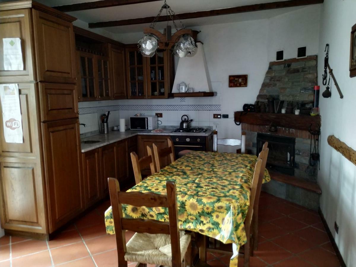 Tra Er Boscu Er Maa Villa Volastra Exterior photo